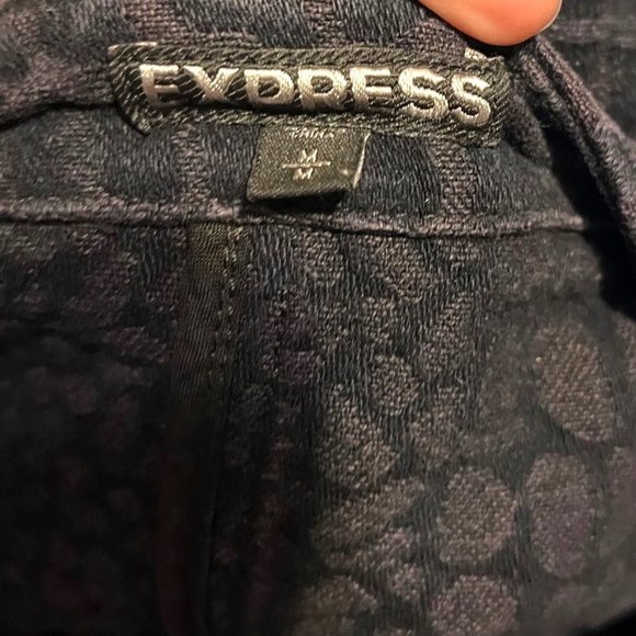 Express Women’s Medium Purple Faux Alligator Texture Zip Softshell Jacket - Picture 7 of 7